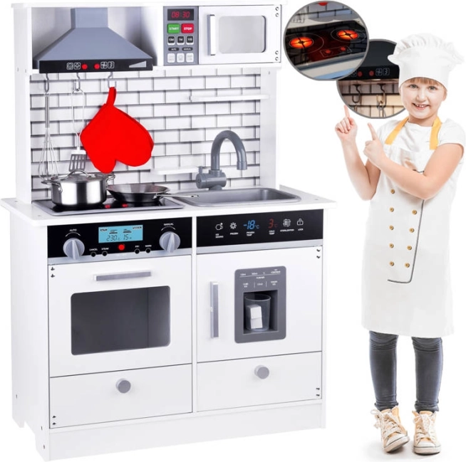 Liela koka virtuve ar gaismu un skaņu