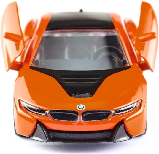 Atveramas scissor durvis kā īstam BMW i8