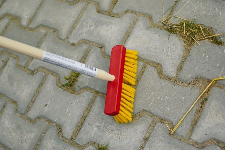 Ideāli piemērota dārzam, terasei un ietvēm