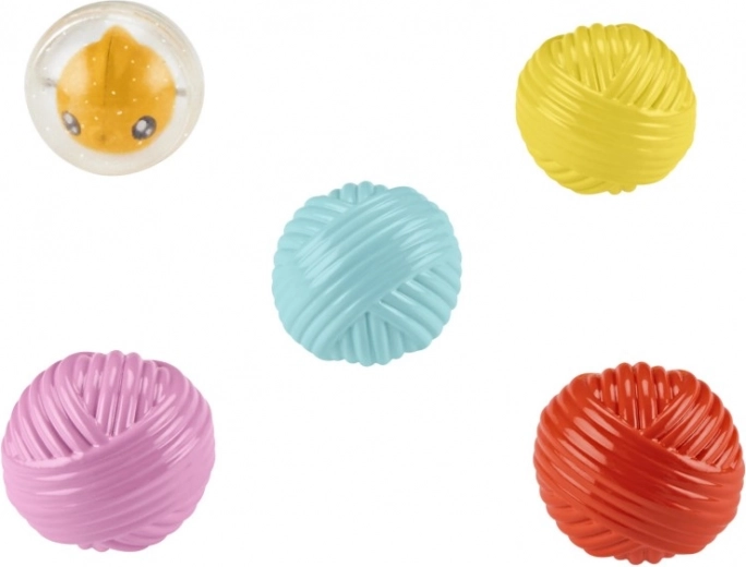 Krāsainas bumbiņas un grabināma zivtiņa