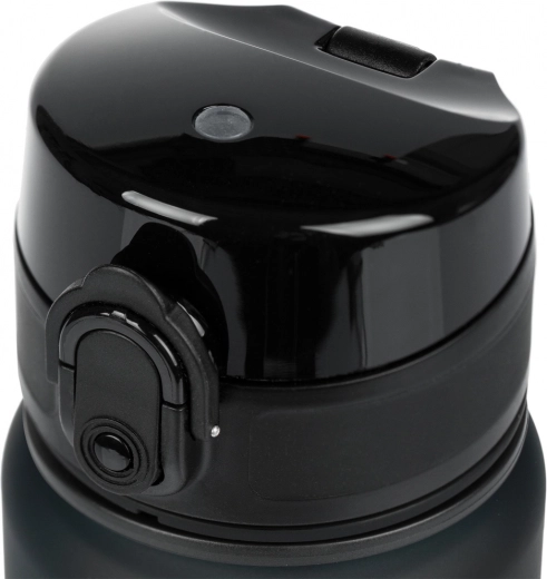 Necaurlaižams bloķējams vāciņš