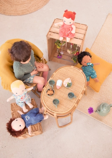 Veicina iztēli un sociālās rotaļas