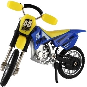 Reālistisks izskats kompaktā 12 cm izmērā