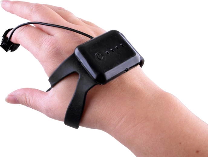 Žestu vadība uz plaukstas locītavas