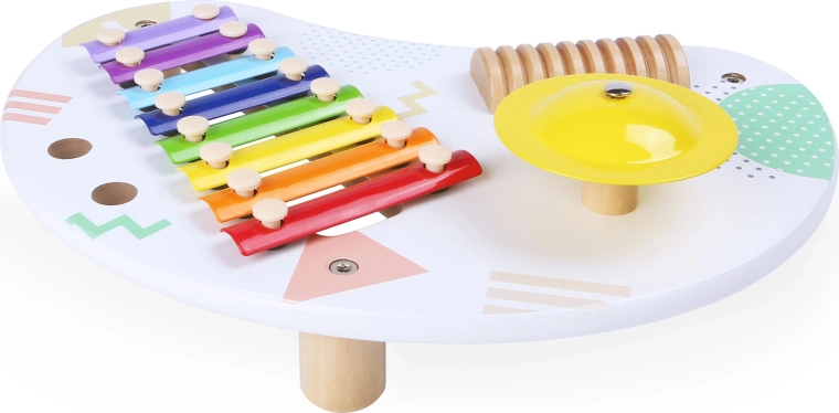 3 instrumenti vienā galdā