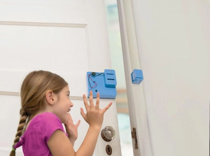 Vienkārša uzstādīšana uz durvīm