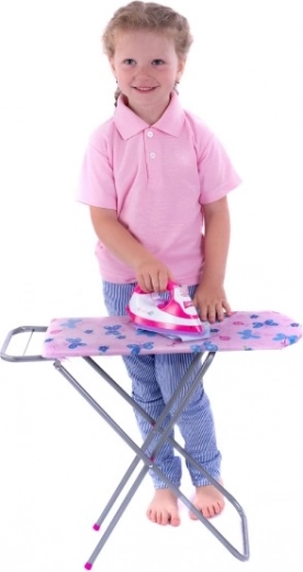 Veicina iztēli un motoriku