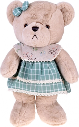 Drošas izšūtas detaļas un novilkts apģērbs