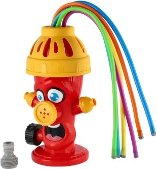 Tūlītēja ūdens izklaide pēc šļūtenes pievienošanas