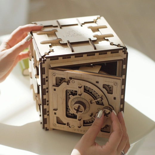 Glue-free assembly: clean and fun