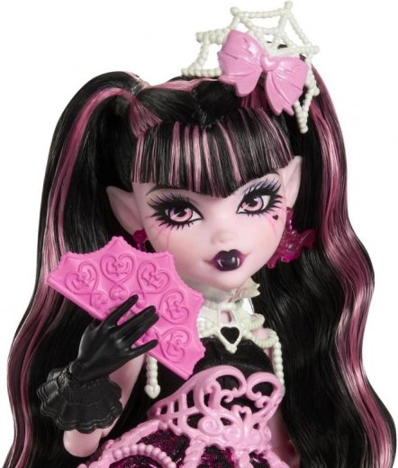 Artikulēta lelle lieliskām pozām