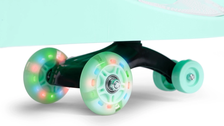 LED riteņi lielākai izklaidei un redzamībai