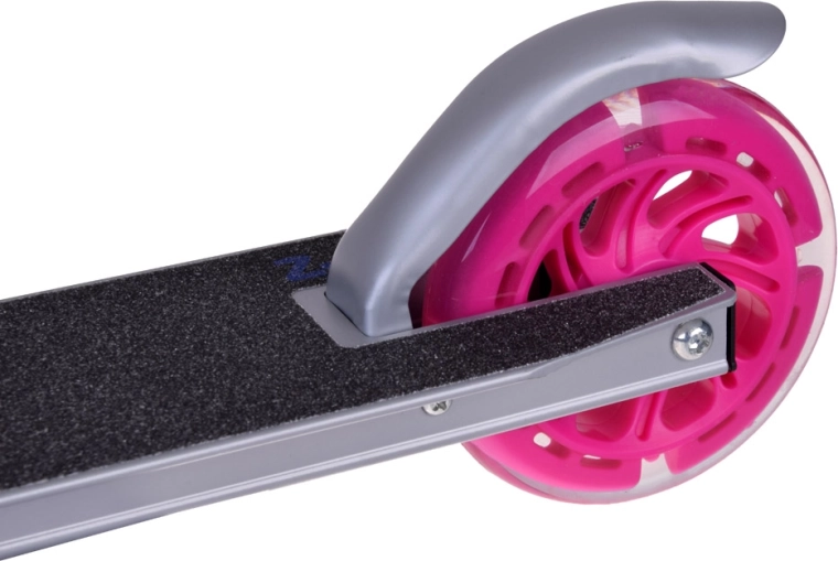 Spīdoši LED riteņi labākai redzamībai