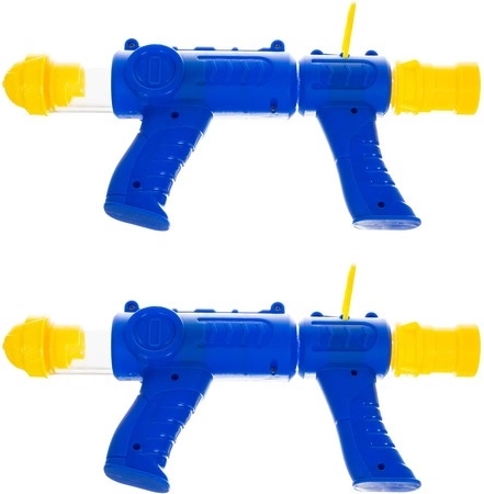 Divas pistoles komandu izklaidei