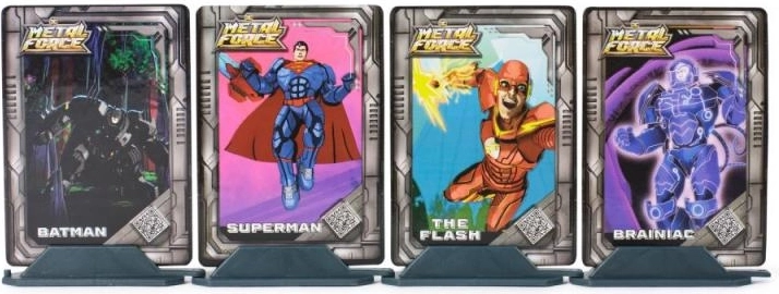 Metal collectible cards for a perfect display