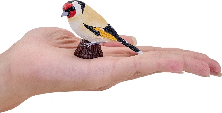 Reālistisks izglītojošs līdzeklis