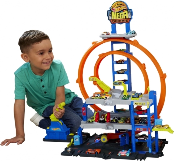 Rokām darbināms lifts un helikopters ar pārvadātāju