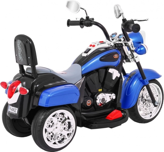 Stable three-wheel riding for beginners
