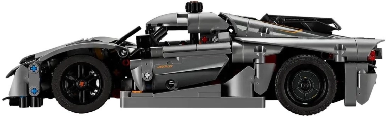 Kustīgs V8 motors un diferenciālis