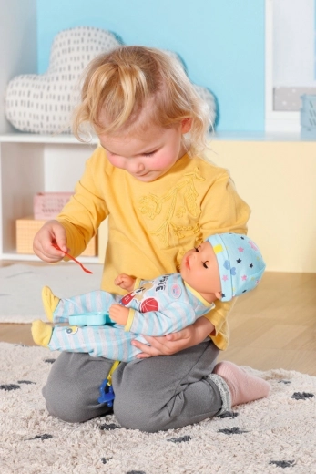 Baro, aprūpē un spēlējies līdz detaļām