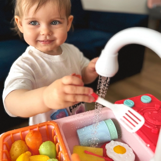 Krāsaini bagāta un pievilcīga