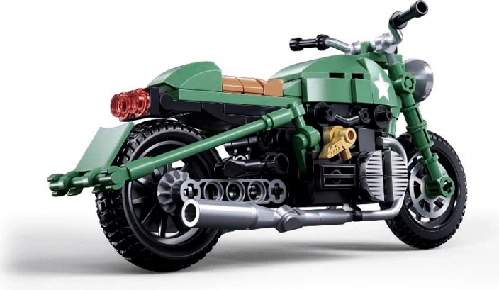 Reālistisks izskats un militārais stils