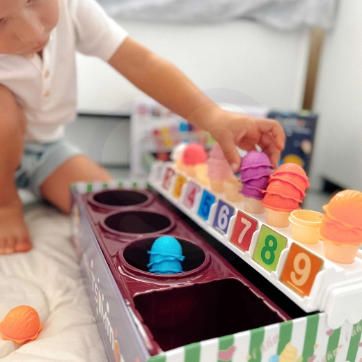 Krāsaina izglītojoša rotaļlieta