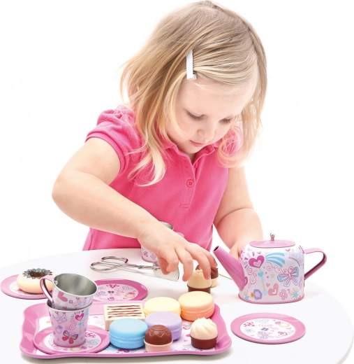 Encourages imagination and social skills