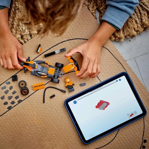 Interaktīvais LEGO Builder