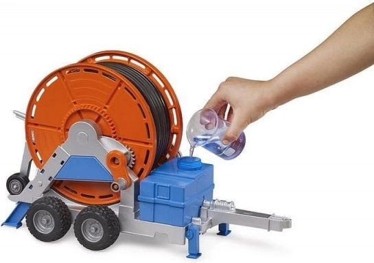 Darbojošs rezervuārs un sūknis