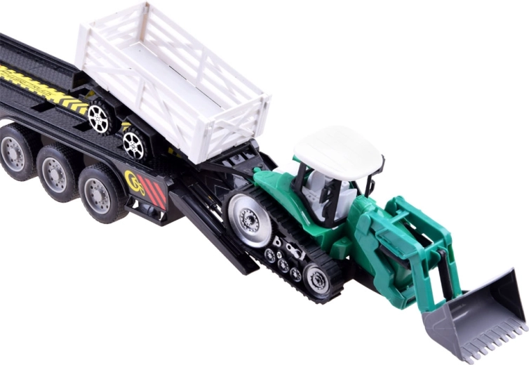 Traktors ar piekabi bez baterijām