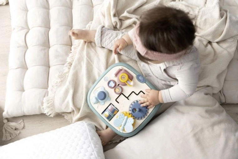 Piecas aktivitātes vienā dēlī