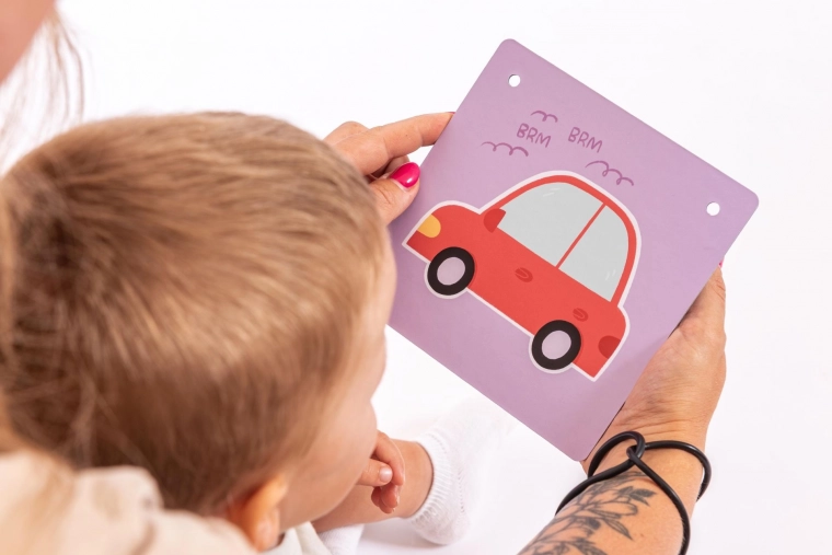 Lielas, izturīgas un viegli satveramas kartītes