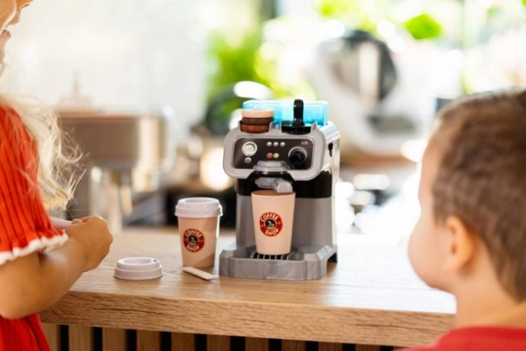 Interaktīva vadība un izklaide vairākiem bērniem