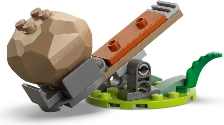 Boulder catapult for extra action