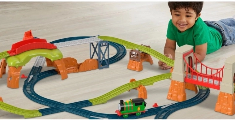 Radoši spēļu elementi