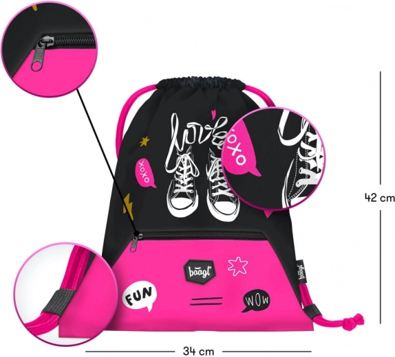 Practical zip pocket