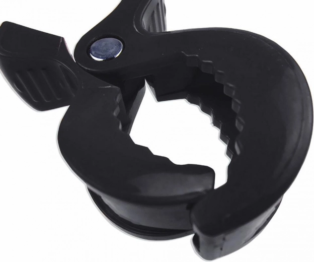 Strong grip without damaging fabrics