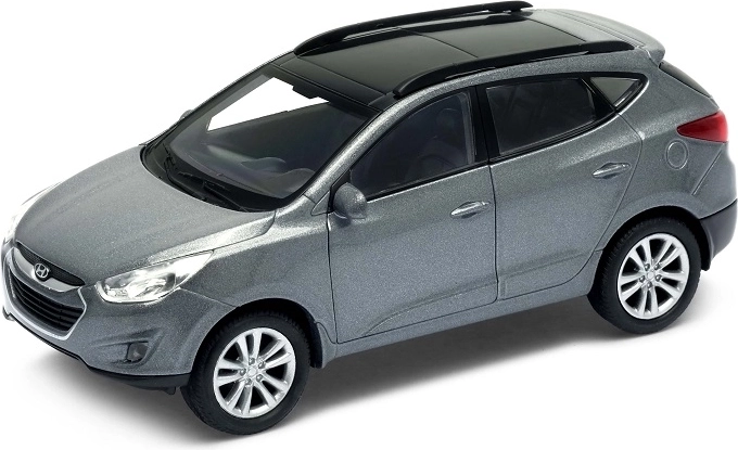Realistic detailing in 1:34 scale