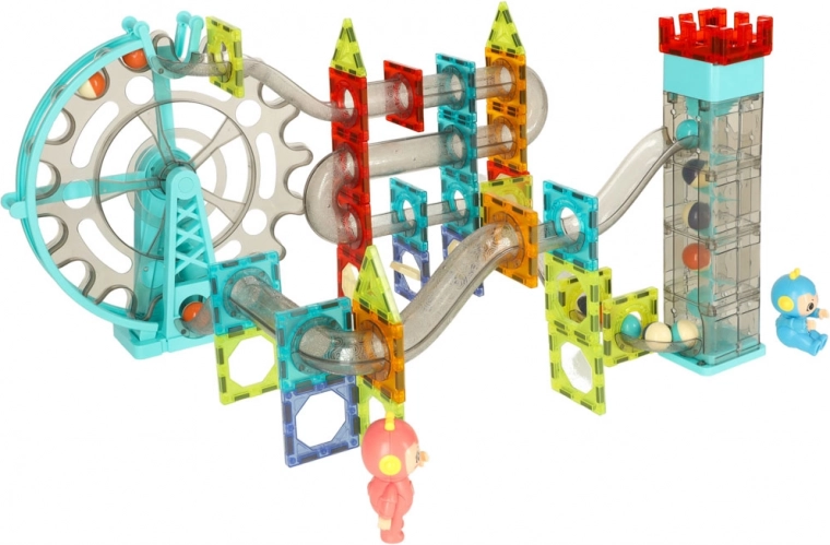 Dinamiska bumbiņu tornis ar vairākiem līmeņiem