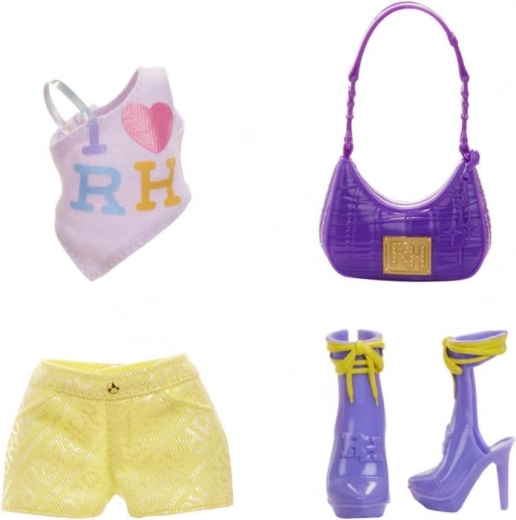 Trendy tērps un somiņa kā stila punkts uz i
