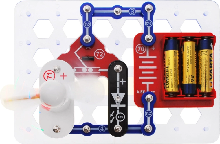 Rotējošs ventilators uzskatāmai strāvas demonstrācijai