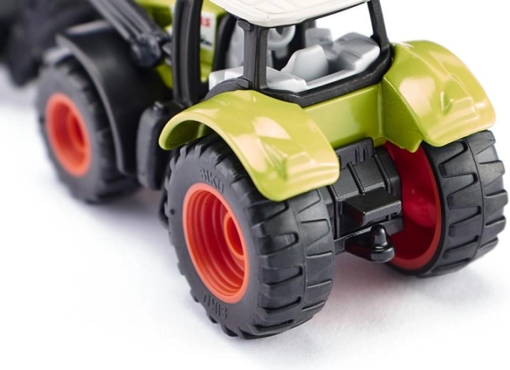 Rubber tires and rear hitch for trailer