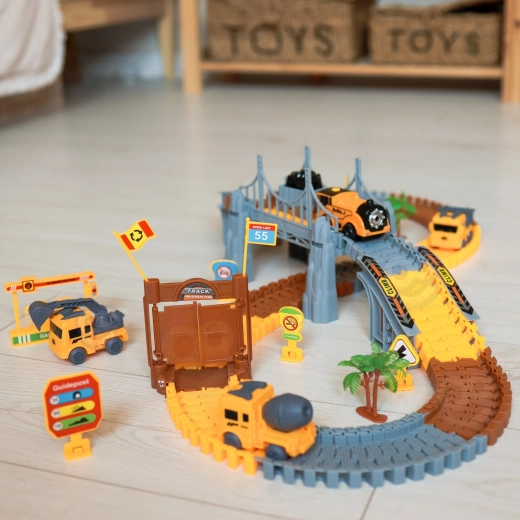 Lokomotīve ar piedziņu un mini būvtehnika