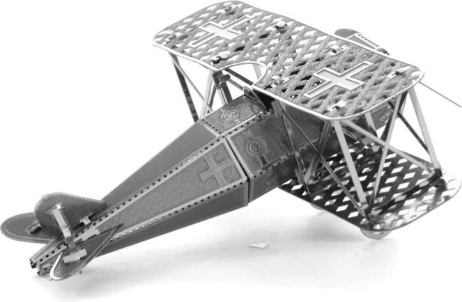 Realistic details and laser engraving