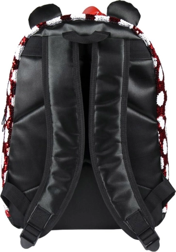 Comfortable to wear with spacious storage