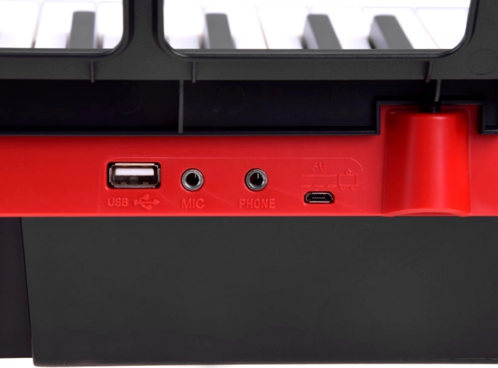 Uzlādējams akumulators un plašas pieslēgvietas