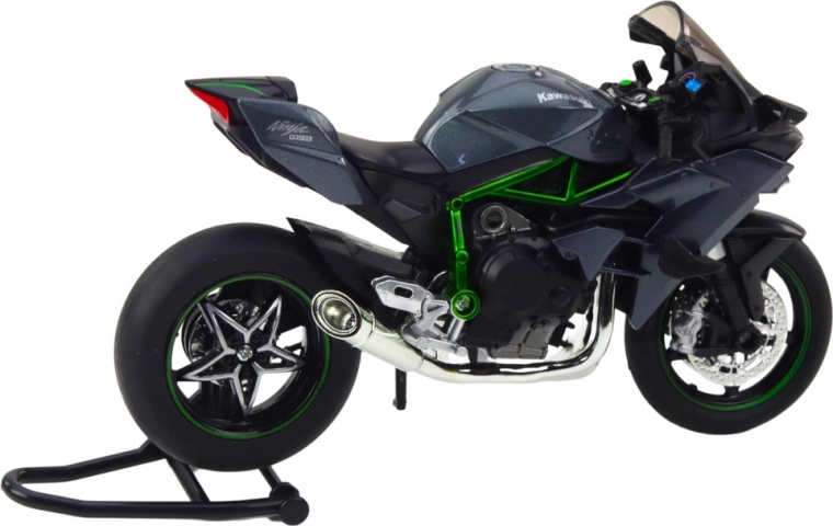 Funkcionāli elementi reālistiskai spēlei