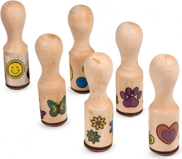 Kvalitatīvi koka zīmogi ar jautriem motīviem