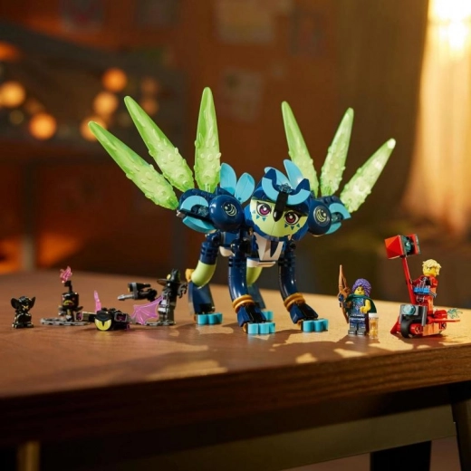 Heroes, a villain, and awesome accessories